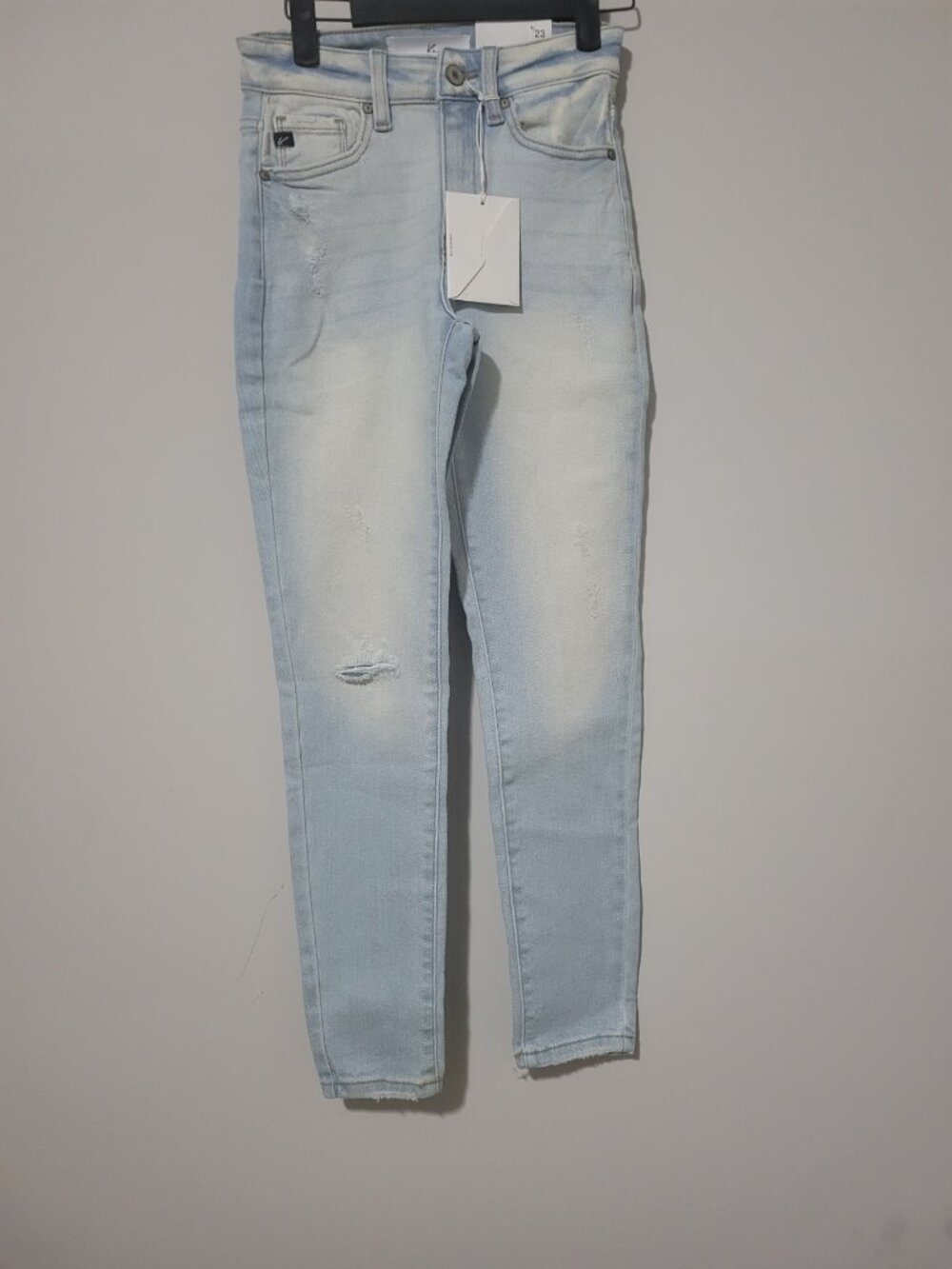 NWT Kancan Light Wash High Rise Distressed Skinny Jean
